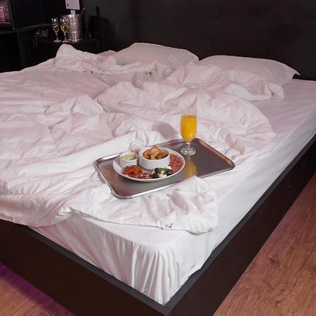 Tout Motel (Adults Only) كامبيناس المظهر الخارجي الصورة