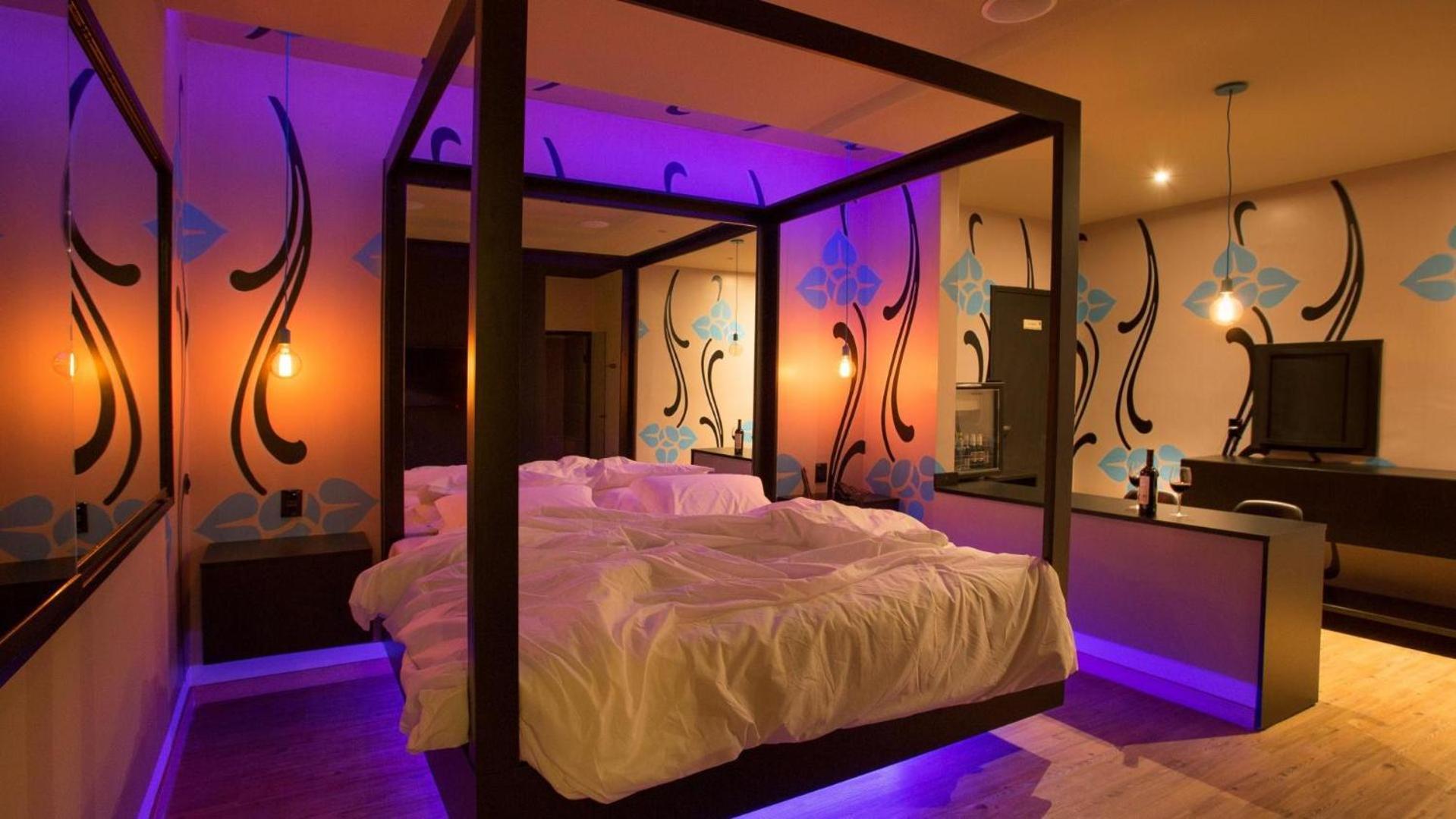Tout Motel (Adults Only) كامبيناس المظهر الخارجي الصورة
